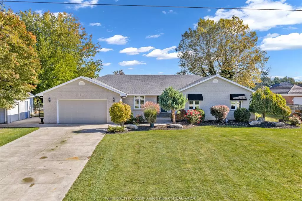 Lakeshore, ON N0P 2L0,656 MARKHAM