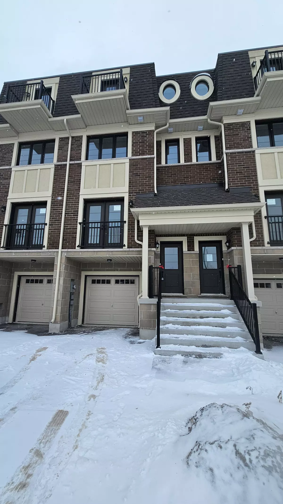 Clarington, ON L1B 1J2,75 Marret LN