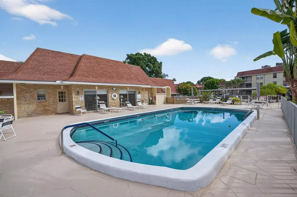 Palm Beach Gardens, FL 33418,5580 Tamberlane Circle #133