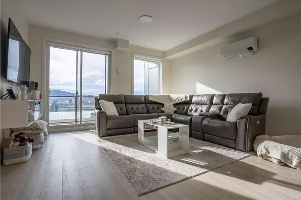 Langford, BC V9B 2T8,842 Orono Ave #403