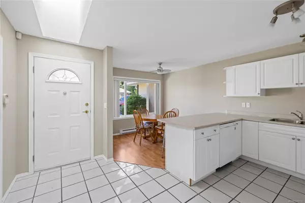 Parksville, BC V9P 2M6,454 Morison Ave #11