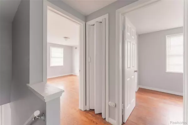 Redford, MI 48239,24428 W Chicago