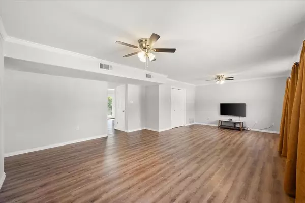 Ennis, TX 75119,2402 Woodlawn Drive