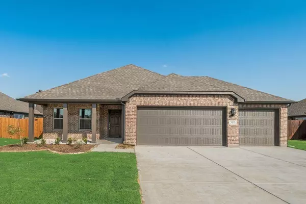 583 Mb S Way, Pilot Point, TX 76258