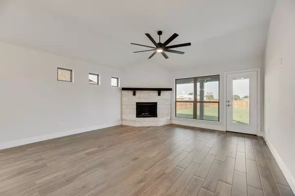 Pilot Point, TX 76258,583 Mb S Way