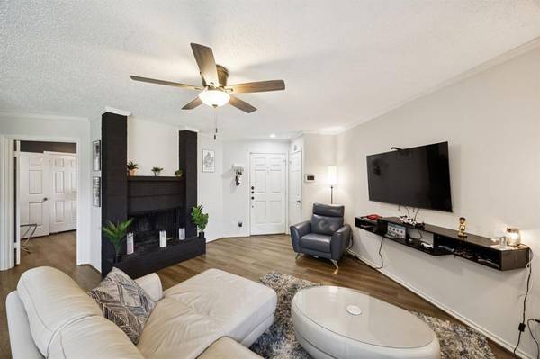 16301 Ledgemont Lane #281, Addison, TX 75001