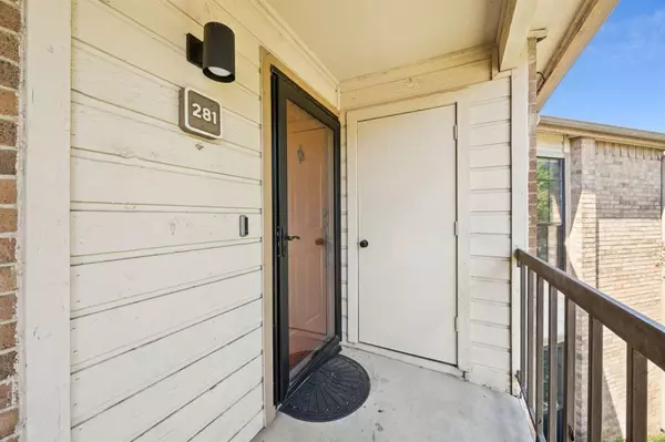 Addison, TX 75001,16301 Ledgemont Lane #281