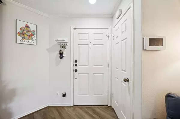 Addison, TX 75001,16301 Ledgemont Lane #281