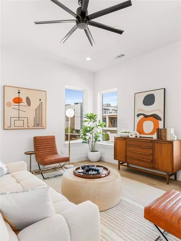 Dallas, TX 75204,2015 N Prairie Avenue #101