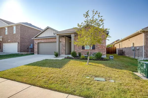 Fort Worth, TX 76052,1405 Gentle Creek Lane
