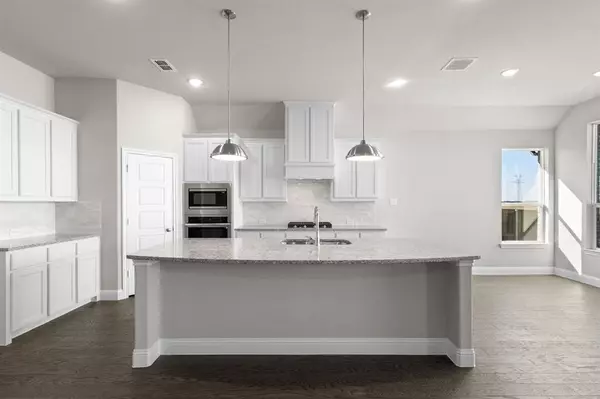 Joshua, TX 76058,7809 Barley Field Street