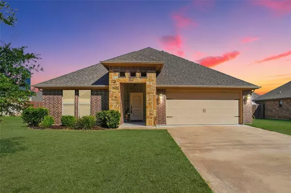 206 Mckittrick Lane, Godley, TX 76044