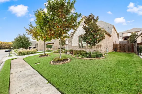 Grapevine, TX 76051,1223 Canyon