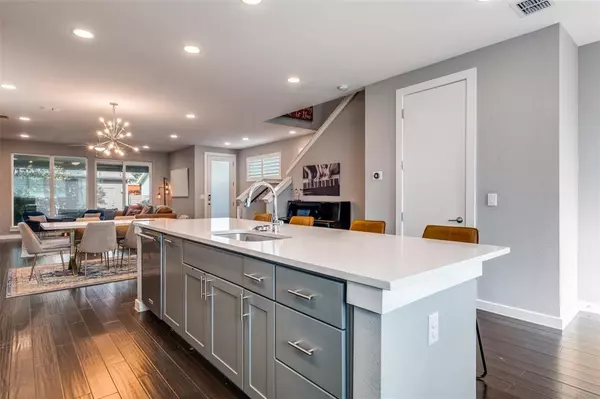 Dallas, TX 75206,5311 Anita Street