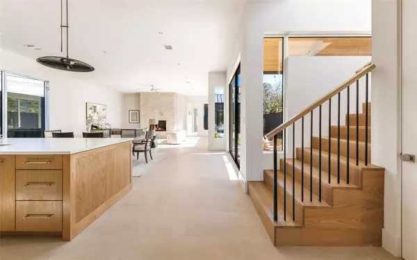 Dallas, TX 75209,7410 Kenwell Street