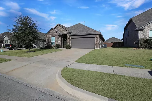 Van Alstyne, TX 75495,512 Mccoy Drive