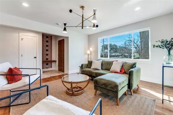 Dallas, TX 75228,2578 Saint Francis Avenue