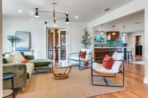 Dallas, TX 75228,2578 Saint Francis Avenue