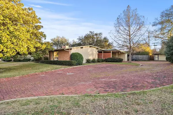 Greenville, TX 75402,5121 Meadowbrook Drive