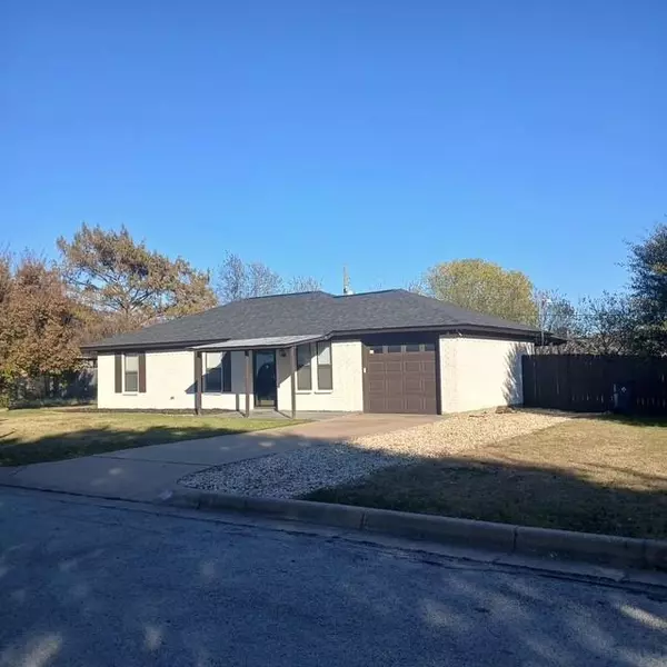 Burleson, TX 76028,441 White Oak Lane