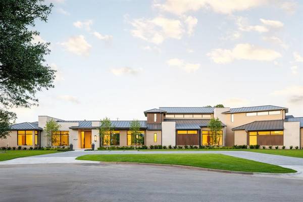 4527 N Lindhurst Avenue, Dallas, TX 75229