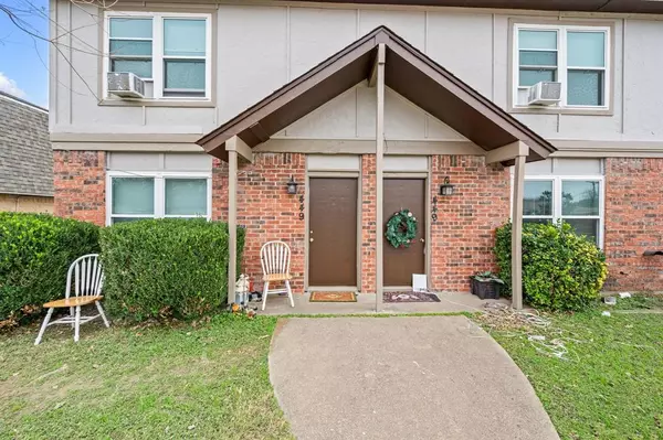 Burleson, TX 76028,449 Thomas Street