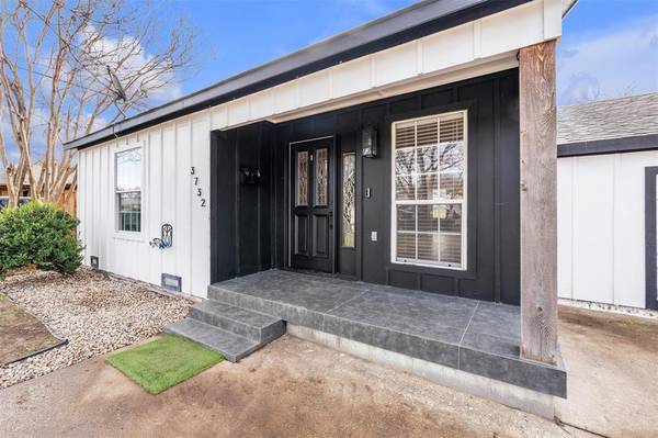 3732 Honeysuckle Avenue, Fort Worth, TX 76111