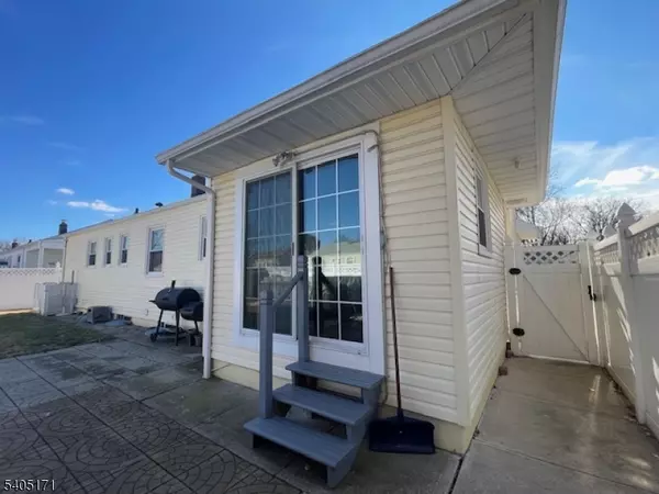 Hillside Twp., NJ 07205,130 Valley View Rd