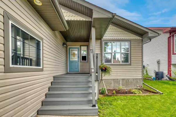 Strathmore, AB T1P 1Y2,196 Camden PL