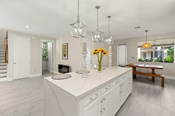 Boca Raton, FL 33432,112 NW Gardener St