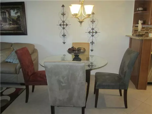 Deerfield Beach, FL 33441,760 SE 2ND AVE #D-114