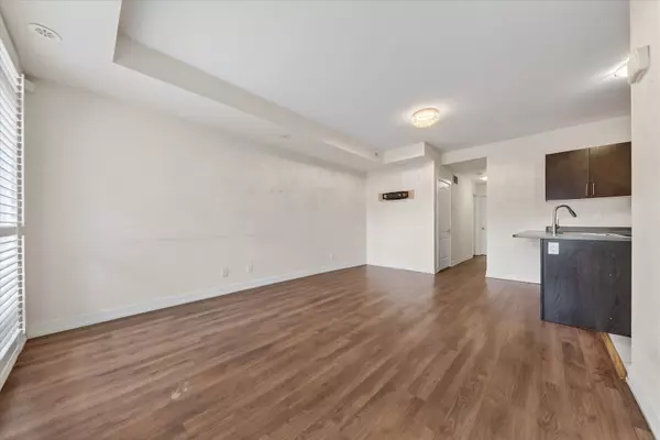 Markham, ON L6B 1N3,50 Dunsheath WAY #609