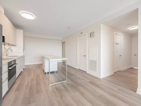 Markham, ON L3R 6L4,8 Water Walk DR #3205