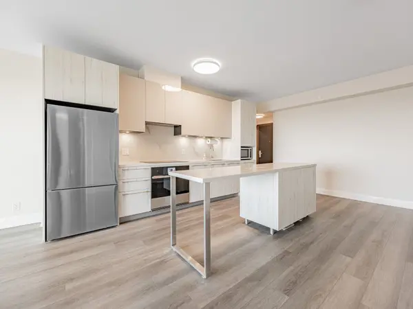 Markham, ON L3R 6L4,8 Water Walk DR #3205