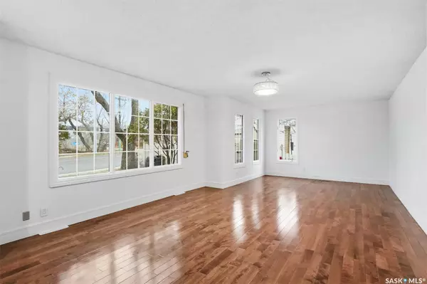 Saskatoon, SK S7L 3R4,1424 Faulkner CRESCENT