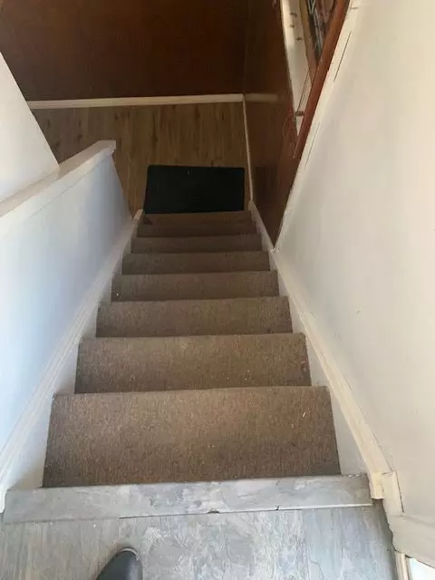 Oakville, ON L6L 2V5,1393 Selkirk AVE #Lower 1