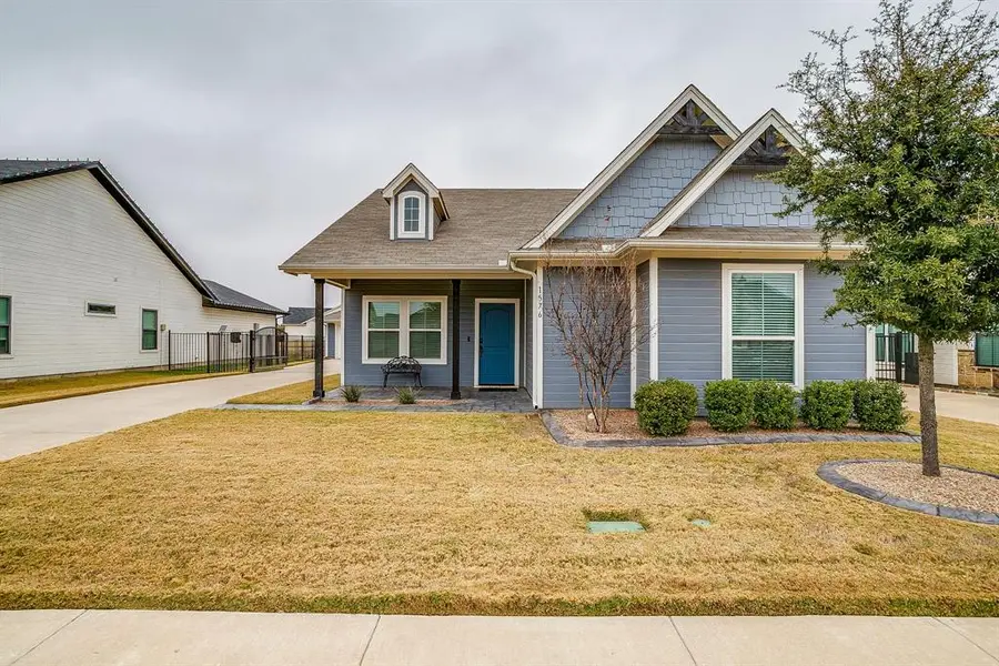 1576 Lizzie Lane, Burleson, TX 76028