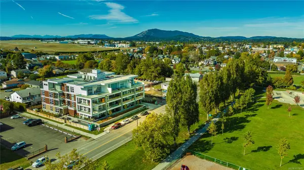 Sidney, BC V8L 2W5,9570 Fifth St #106