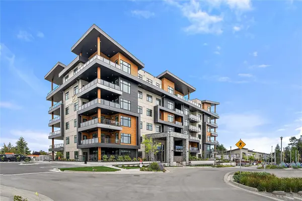 Central Saanich, BC V8M 0B9,2520 Hackett Cres #207