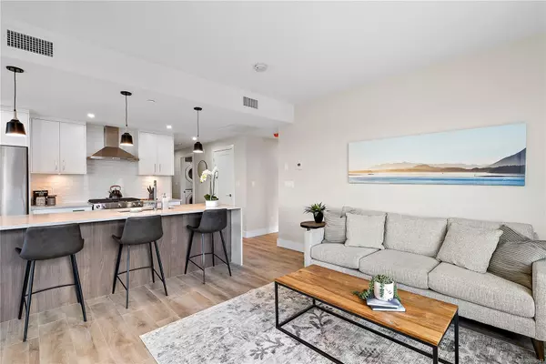 Central Saanich, BC V8M 0B9,2520 Hackett Cres #208