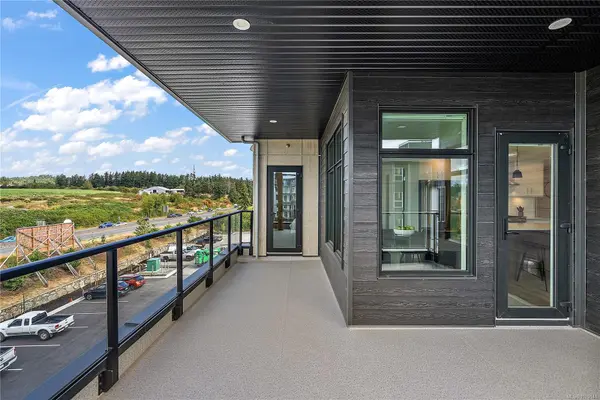 Central Saanich, BC V8M 0B9,2520 Hackett Cres #208