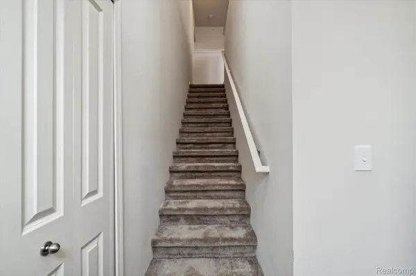 Howell, MI 48855,9804 RIDGE RUN ST #57