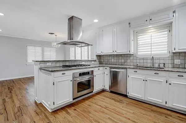 Fort Worth, TX 76116,1820 Ridgmar Boulevard