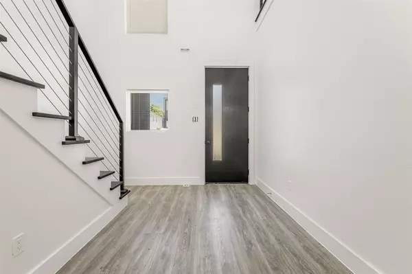 Dallas, TX 75241,5116 Wynell Street