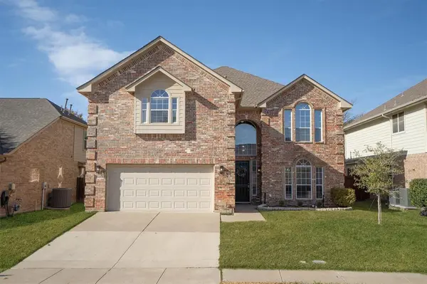 10413 Stoneside Trail, Fort Worth, TX 76244