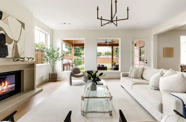 Dallas, TX 75214,6549 Trammel Drive