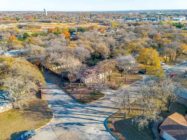 North Richland Hills, TX 76182,7036 Crabtree Lane