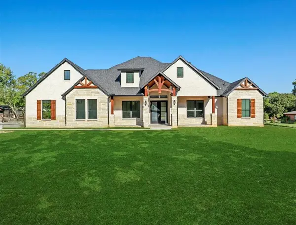 Burleson, TX 76028,2736 County Road 804a Road