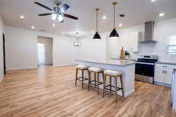 Kerens, TX 75144,308 NW 1st Street