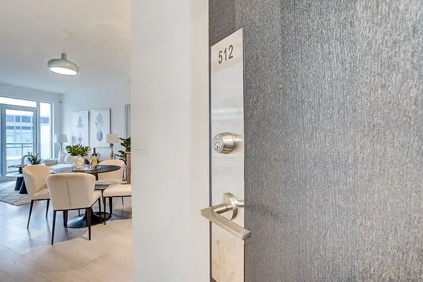 Toronto C15, ON M2J 0C9,50 Ann O'reilly RD #512